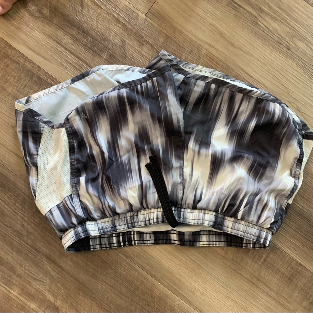 Athletic shorts